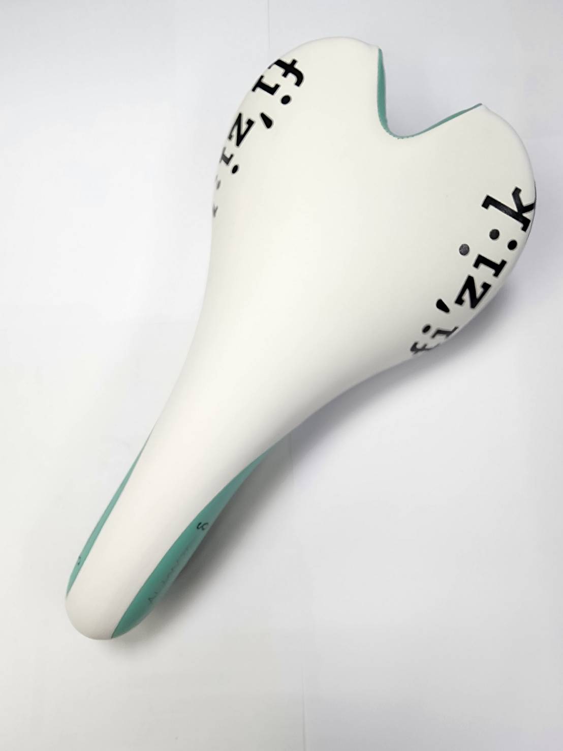 Fizik Aliante δ Saddle Silver Rail / Manganese 270x140mm  White/Tiffany Blue with Black Decal